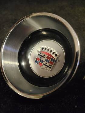 60cad Oem Rare Original 1960 Cadillac Chrome Emblem Steering Wheel Center Horn Cap