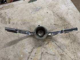 579844 Oldsmobile 1961 F85 Horn Button With Deluxe Steering Wheel Used