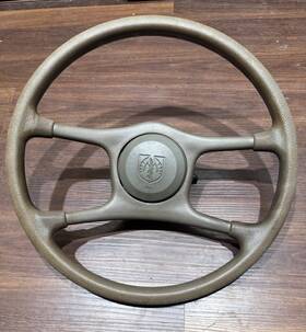17980353 Pontiac 1984-1988 Fiero Brown 4-spoke Steering Wheel And Horn Pad