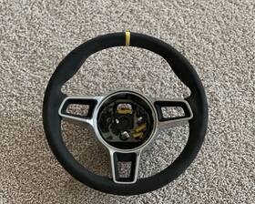 718981 Porsche 718/981/911 Alcantara Steering Wheel - Pdk Read Description