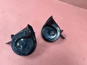 95563502101 Porsche Cayenne 03-10 955 Factory High Low Horn Pair Oem 72k Miles