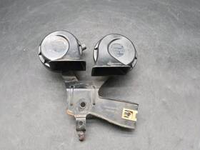 99363515000-4099 Porsche 1995-1998 911 993 Horn Horns High Low Tone Bracket G5-952