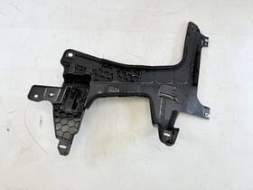1073310-00-a Tesla 2016-2020 Model X Passenger Side Lower Tailgate C-pillar Mount Bracket Oem