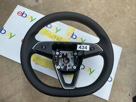 1735339-00-g Tesla 2024-2025 Model 3 Highland Steering Wheel Pur Leather Oem