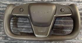 1965182-00-a Tesla Oem 2021-2024 Genuine Plaid Yoke Steering Wheel For Model S / X Used