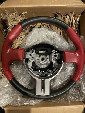 Su003-05652 Toyota Frs/brz/gt86 Jdm Oem Red/black Steering Wheel