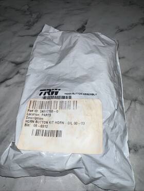 465645 Trw Horn Button Assembly Kit Pin Missing Some Screws Otherwise Unused
