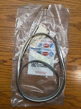 176-853-951-j Volkswagen Nos 1985-1989 Jetta Gli Upper Molding -