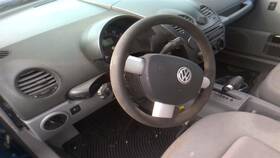 235.vw1b02 Volkswagen Beetle 2002 Steering Wheel 29223683