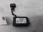 30752098 L/r Left Rear Radio Antenna Amplifier 2008 Volvo XC90 S-369-1P. Fixed Price $44.00.