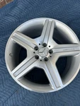 Mercedes W221 Class 19X9.5 Amg Rear Wheel Oem A2214012702 S550 S600 CL550. Fixed Price $225.00.