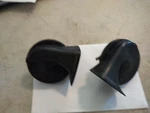 Both 1995-97 Jaguar XJ6 Vdp X300 Low & High Bass Tone Signal Horn Set LNA4000AA. Fixed Price $47.95.