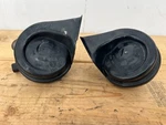 98-03 Bmw Series E39 525I 530I High & Low Horn Assembly Oem 011157. Fixed Price $10.00.