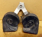 05-08 Jaguar S-type Right & Left High Low Tone Signal Horn Set. Fixed Price $55.00.