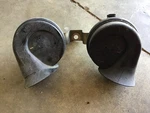 2005 2000-2006 Bmw X5 E53 Low Pitch + High Tone Horn Free Shipping!. Fixed Price $28.00.
