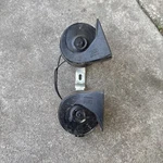 Mitzone Dual Tone Horn Assy For Chevy 14-18 Silverado 1500 15-20 Tahoe Suburban. Fixed Price $20.00.